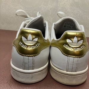 Stan smith adidas white n gold size 9